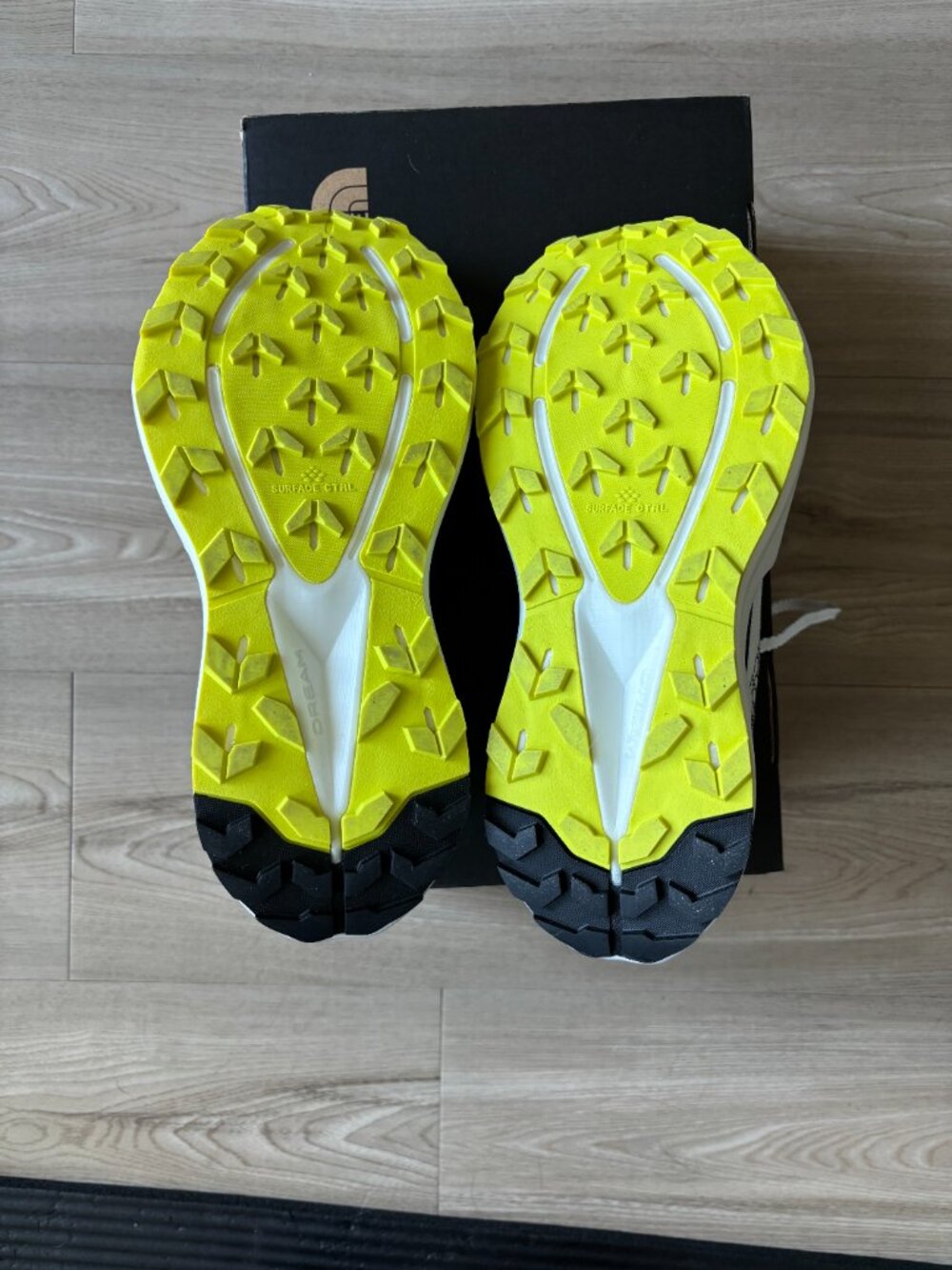 The North Face Summit VECTIV Pro 3 Unisex Shoes - White Mens Size 9.5 - Picture 4 of 9
